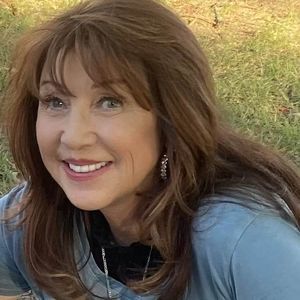 Meet your Posher, Marian